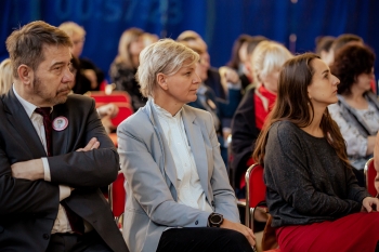 Konferencja - (111)