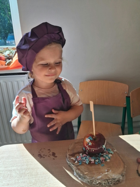 DZIEŃ JABŁKA W GRUPIE JEŻYKÓW